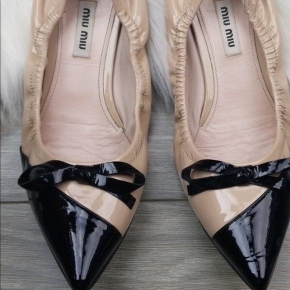 Miu Miu Bicolor Pointed Toe Ballet Flat Nude/Black - Picture 2 of 2